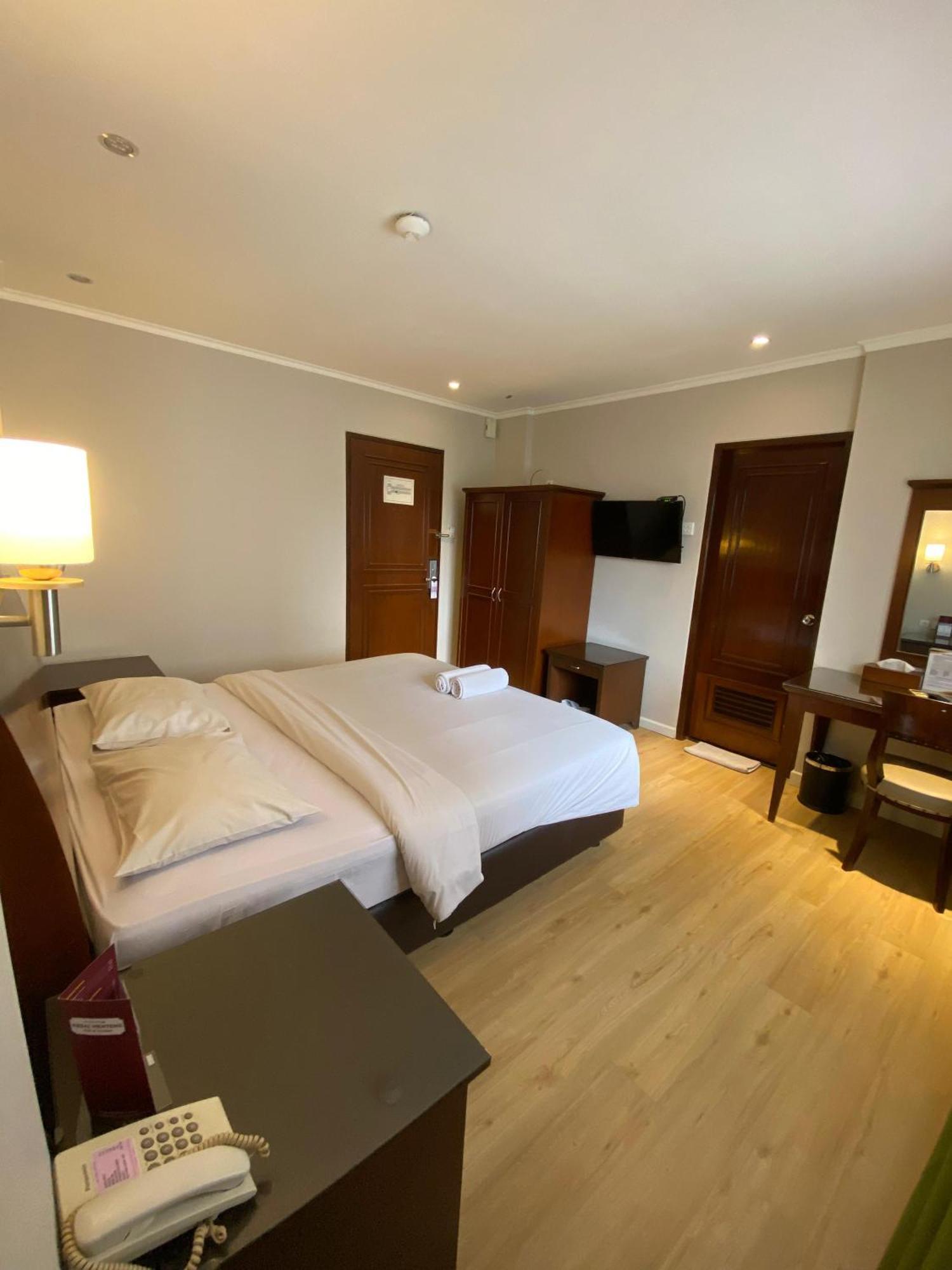Cipta Hotel Wahid Hasyim Джакарта Екстер'єр фото